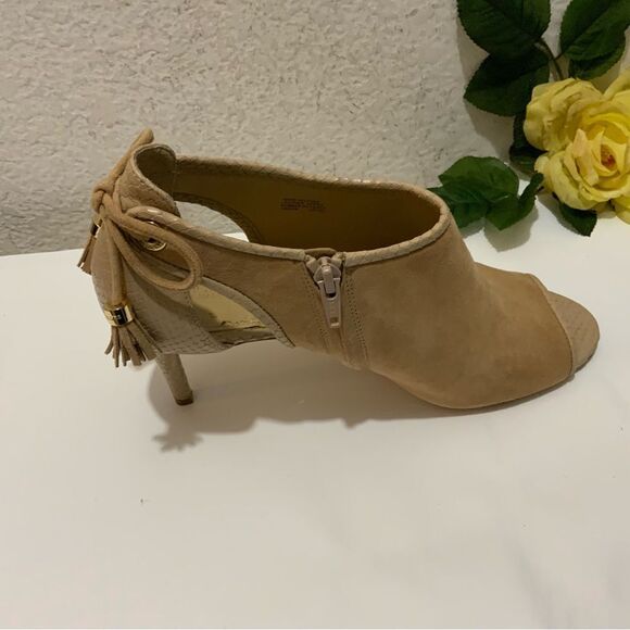 Michael Kors Jennings Bootie Suede animal print Size 10M - Picture 7 of 12